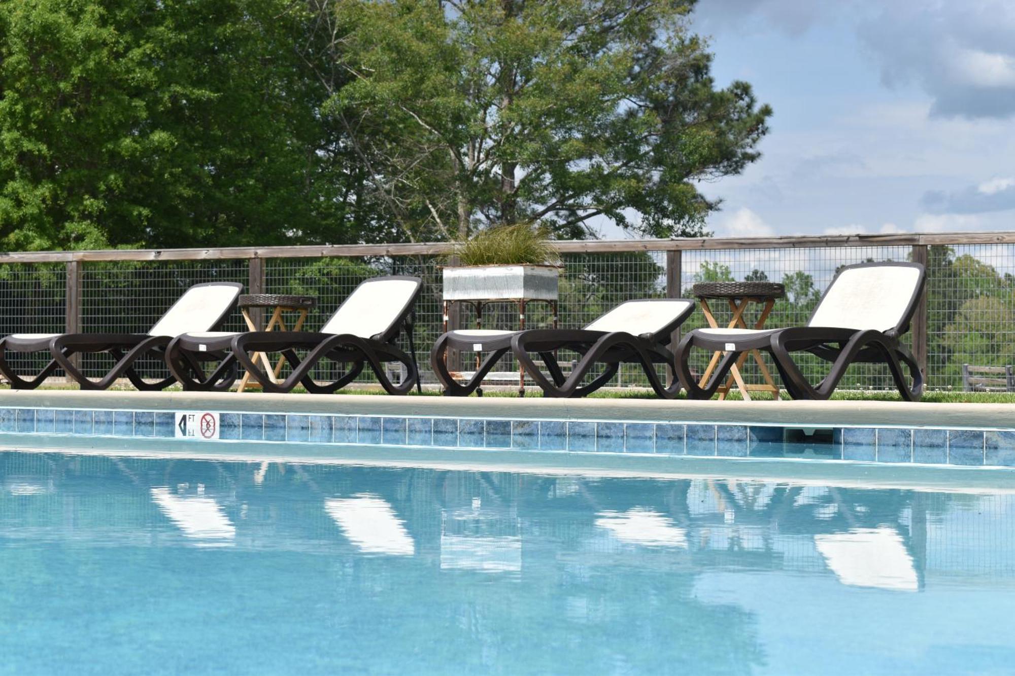 Hotel Kick Back Ranch Ramer Exterior foto
